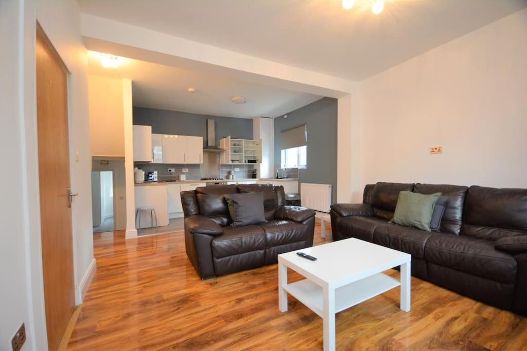 Апартаменты Lovely 4bedroom *